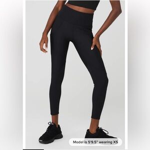 Alo Yoga Ribbed Air Lift High Waist 7/8 Enchanted Legging In Black